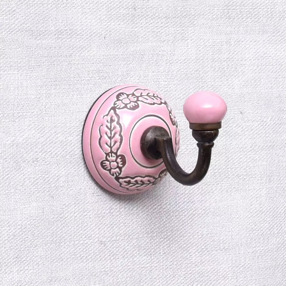 Wall Hooks Installation Made Effortless