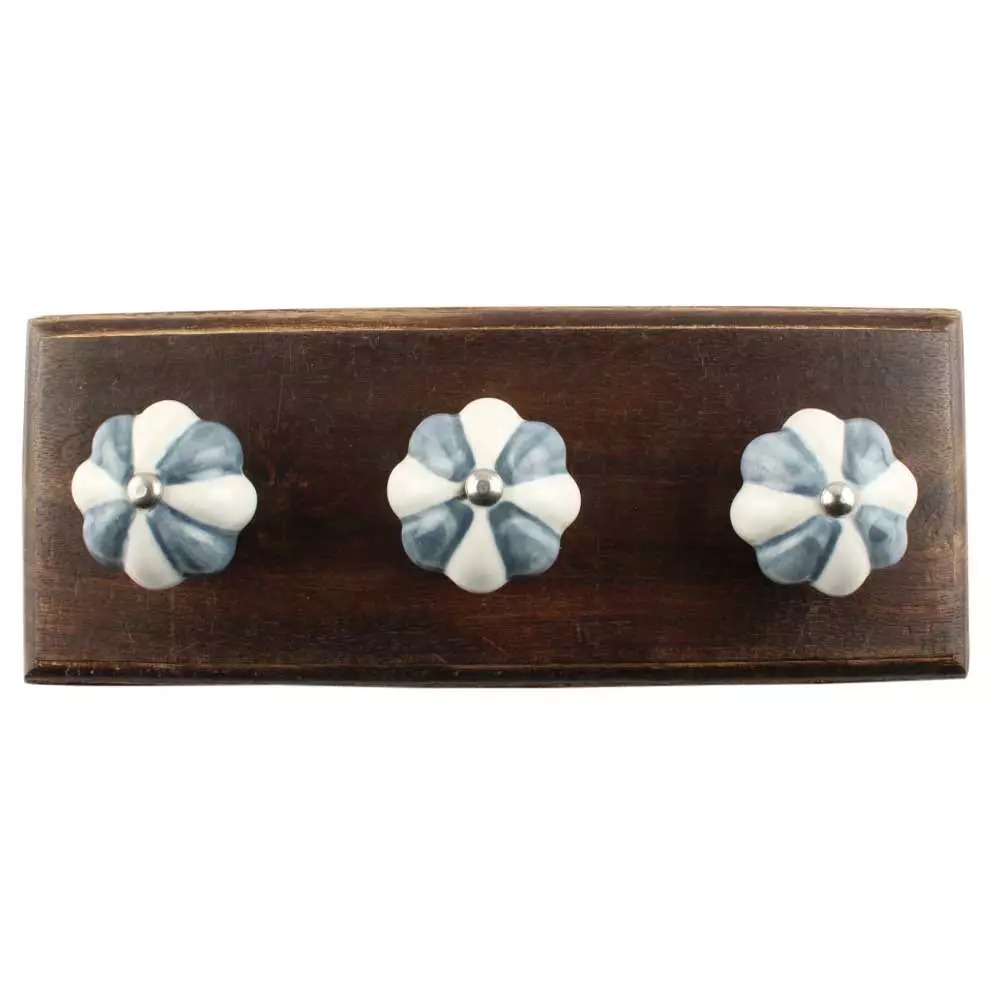 Wall Hooks Installation Made Effortless