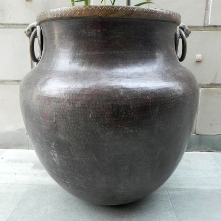 Vintage bronze planter - 25.5 x 25 inches
