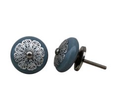 Grey Strewn Flat Knob