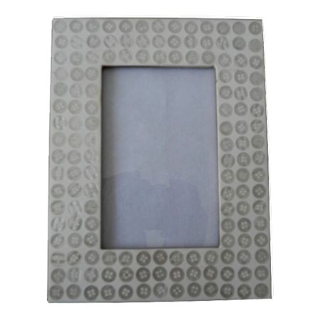 Button Photo Frame 12