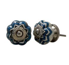 Three Star Medium Knob