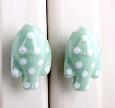 Green Fish Polka Dot Knob