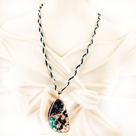 Multicolored Pendant Necklace New Beautiful Jewellery