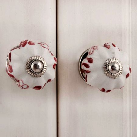 Cherry White Medium Knob