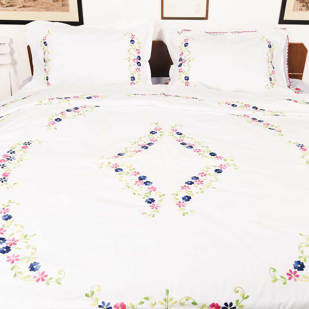 White Hand Embroidered Duvet Cover with Red Blue Floral Design+2 Pillow Covers