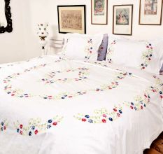 Red Blue Petals Hand Embroidered Duvet Cover+2 Pillow Covers