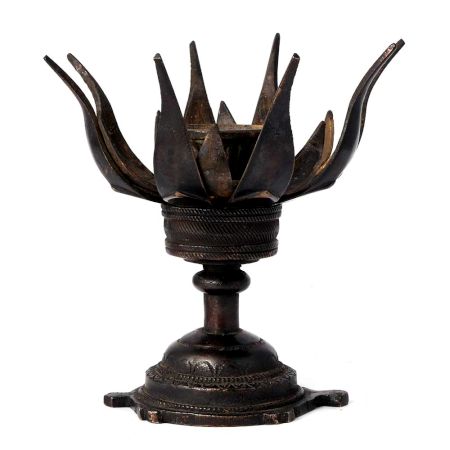 Bronze Lotus Oil Lamp