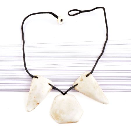 White 3 Shell Necklace With Black Cord