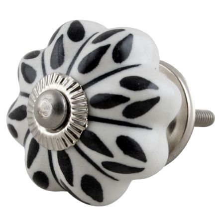 Black Shamrock Knob