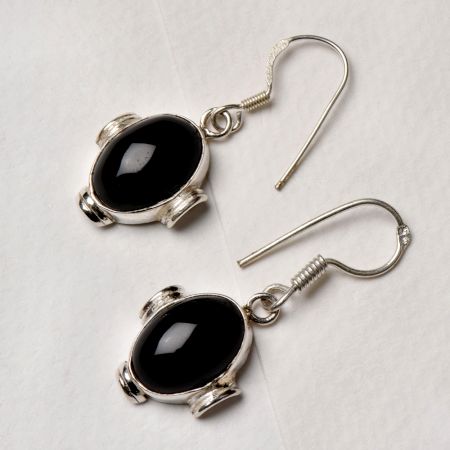92.5 Sterling Silver Earrings Black Oval Onyx Stone With Handle Design On Sides