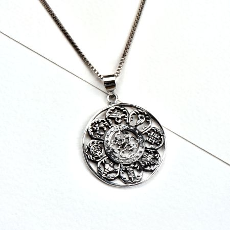 92.5 Sterling Silver Pendant Design Inside The Flower In A Circle