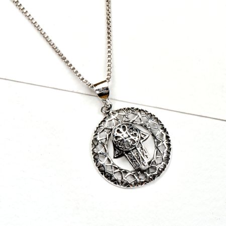 92.5 Sterling silver Pedant Hamsa Hand Of Fatima In Knotted Circular Border
