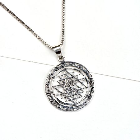 92.5 Sterling Silver Pendant Round Shri Yantra With Decorative Border