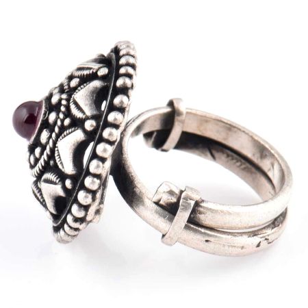 Starry Dotted 92.5 Sterling Silver Ring Oxidized With Amethyst Stone Centre (Free Size)