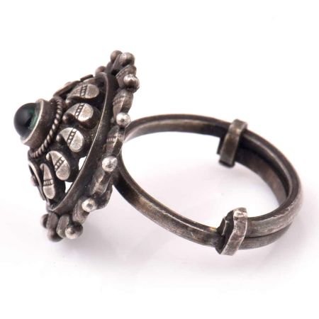 Adjustable 92.5 Sterling Silver Ring Oxidized With Onyx Stone Paisley Motif Design