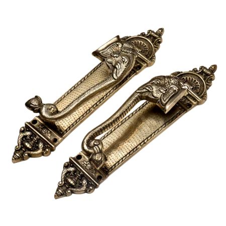 Majestic Brass Door Handle With Elephant Head And Engraved Design