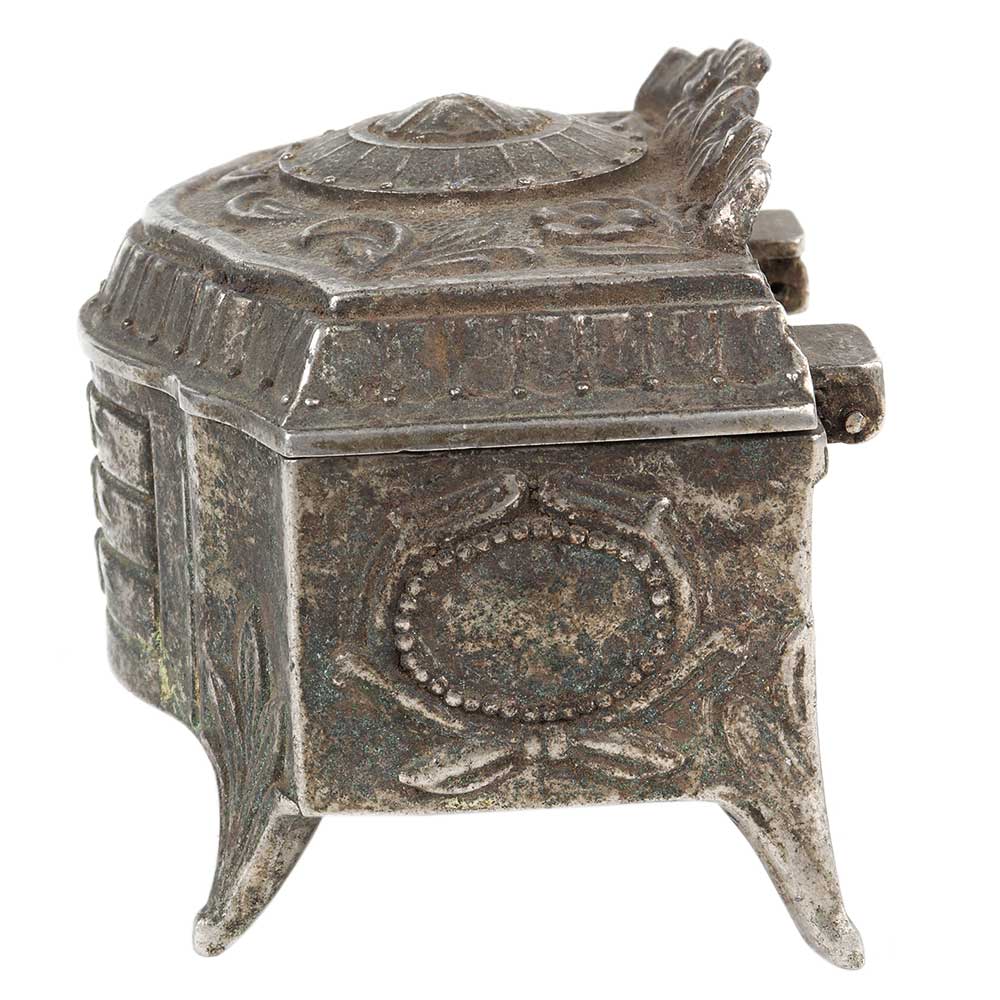 Storage Box In Chest Of Drawer Design In White Metal