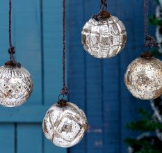 Silver Round Christmas Hanging In Set Of 4