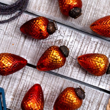 Set Of 8 Amber Small Cut Christmas Hanging