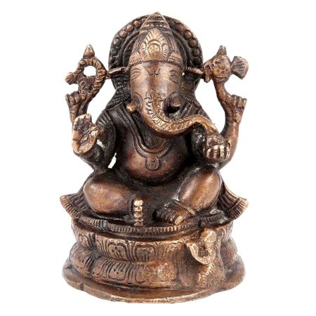 Decorative Ganesha Statue With Intricate Detailing