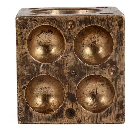 Decorative Old Indian Weight In Copper For Home Or Office Use