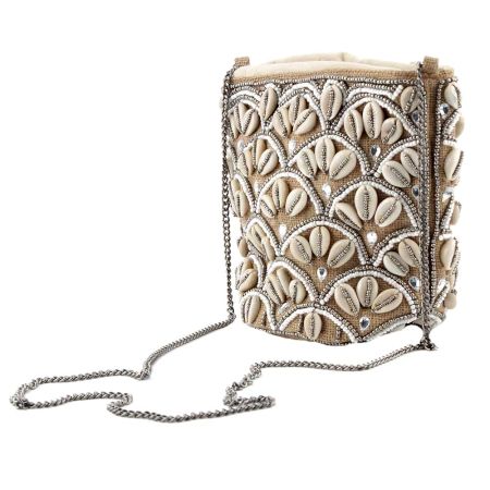 Handmade Natural Flower Embroidered Shell Bag With Chain