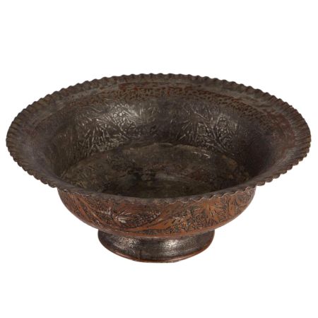 Copper Fruit Bowl With Engraved Leaves Design