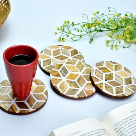 Round Wood And Resin Diamond Pattern Tea Coaster Set of 4