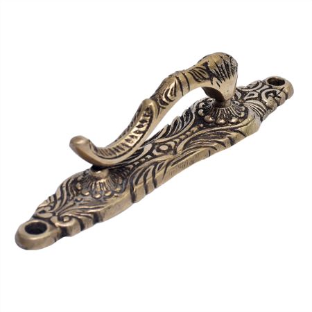 Ornate Brass Pull Door Knocker With Back plate