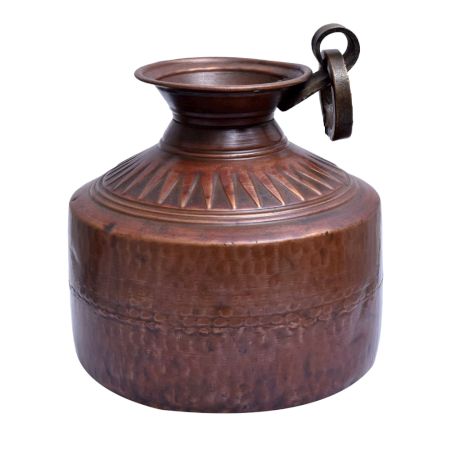 Hammered Copper Pot With Large Circular Ring