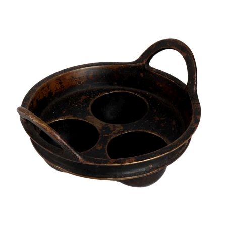 Elegant Black Cooking Pot from South India
