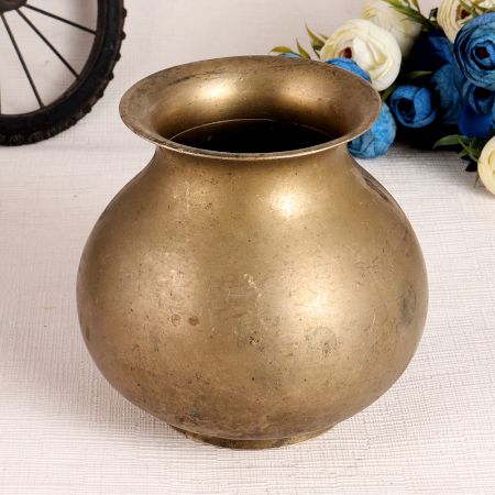 Plain Brass Water Pot for Flower Pot