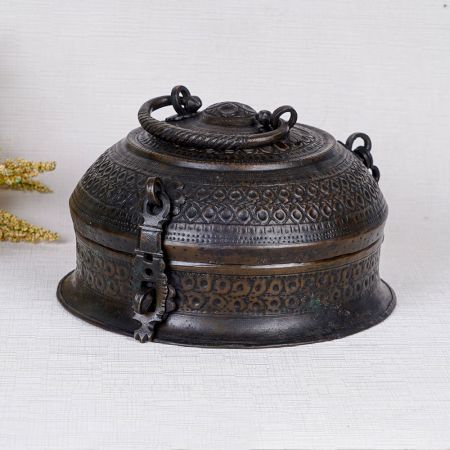 Engraved Vintage Jewelry Box for Decor