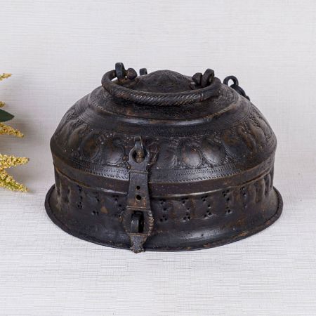 Adorable Handmade Jewelry Box Made of Brass