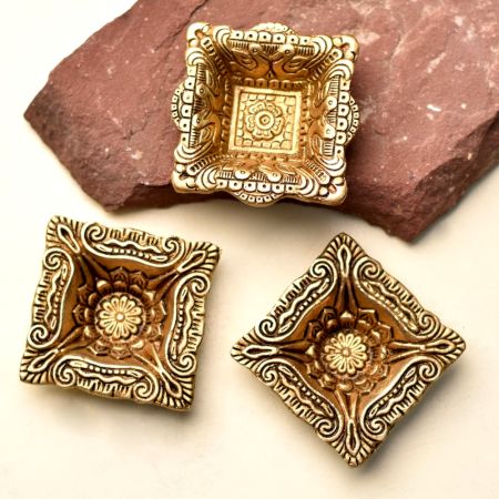 3 Pieces Brass Carved Square Shaped Oil Lamp Festival Decoration Diya