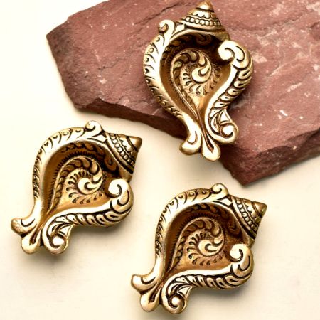 Pack of 3 Decorative Conch Single Wick Oil Lamp Diya