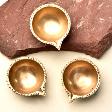 3 Pieces Brass Round Shaped Diwali Oil Lamp Diya