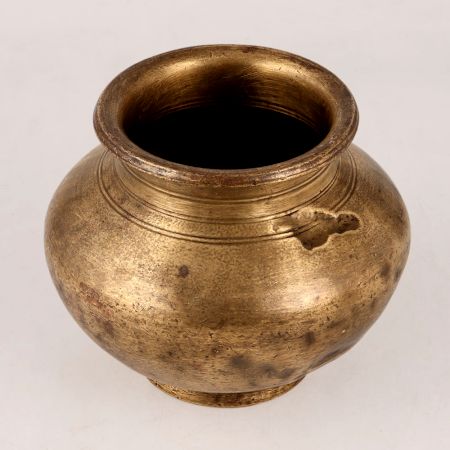 Vintage Finest Brass Holy Pot for Flower Decoration
