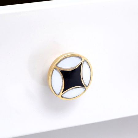 Black and White Mother of Pearl Round Cabinet Knobs