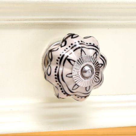 Black Leaf Melon Dresser Knob