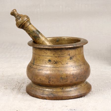 Vintage Brown Brass Mortar and Pestle Spice Grinder for Decor