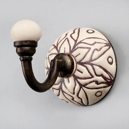 Brown Amarylis Etched Ceramic Wall Hook