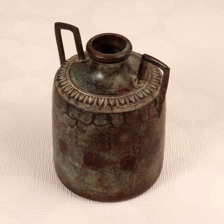 Dark Finish Vintage Brass Flower Pot in English Art for Decor