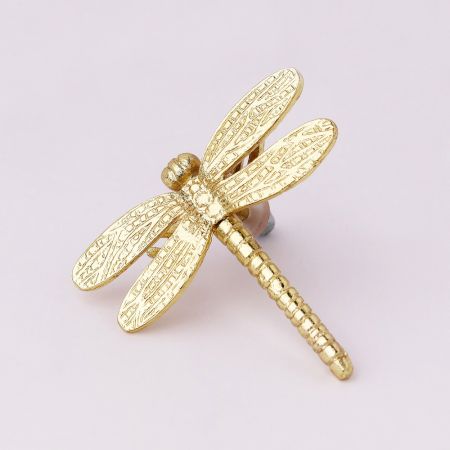Beautiful Golden Dragonfly Metal Knob for Home Decoration