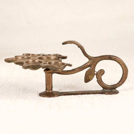 Handcrafted Finest Brass Aarti Oil Lamp for Hindu Rituals