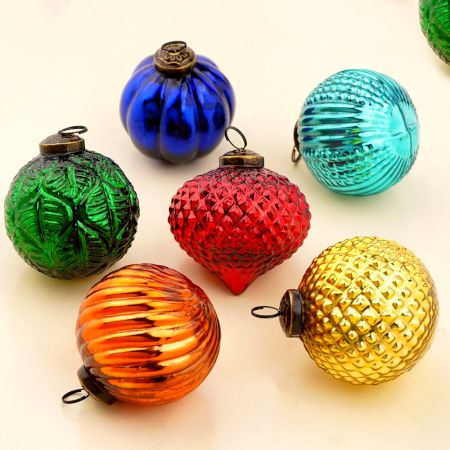 Decorative Multicolor Set of 6 Pieces Christmas Ornament