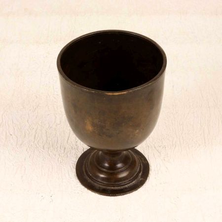 English Art Handmade Brass Cup in Brown Finish for Decor