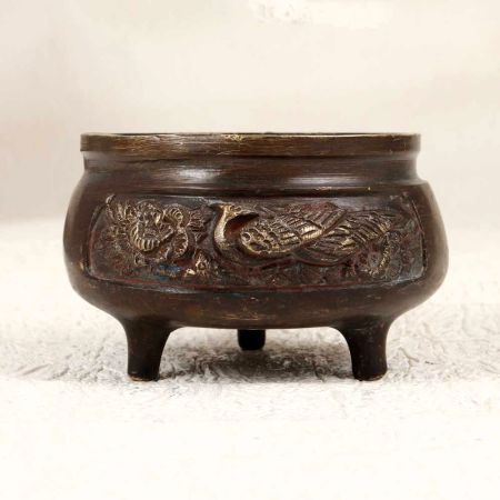 Chinese Art Brass Pot in Brown Finish with Engraving for Decor