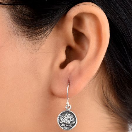 Oxidized Sun Flower Engraved 92.5 Sterling Silver Earrings